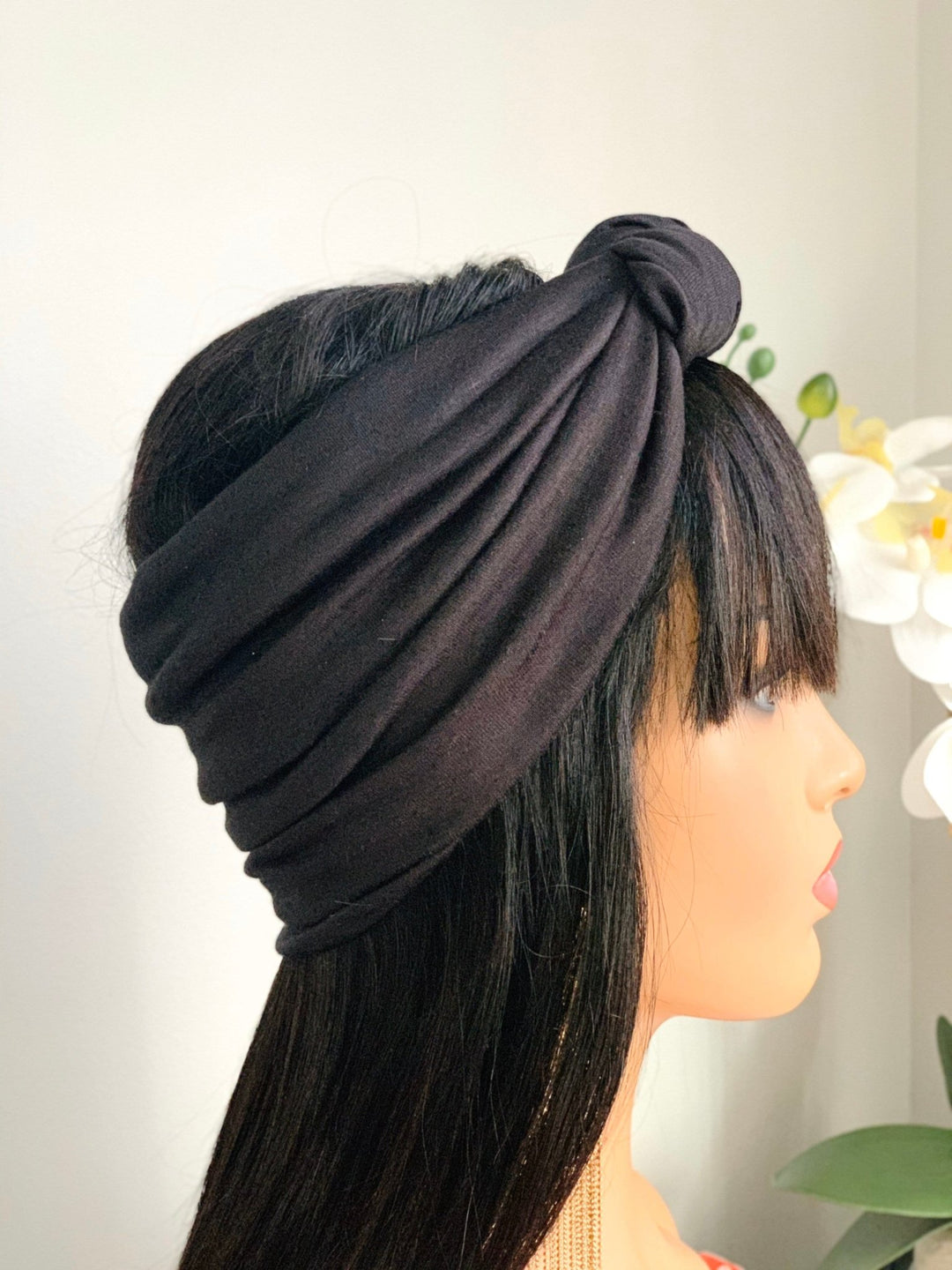 Anino Knotted Wide Headband - Comfortable black accessory