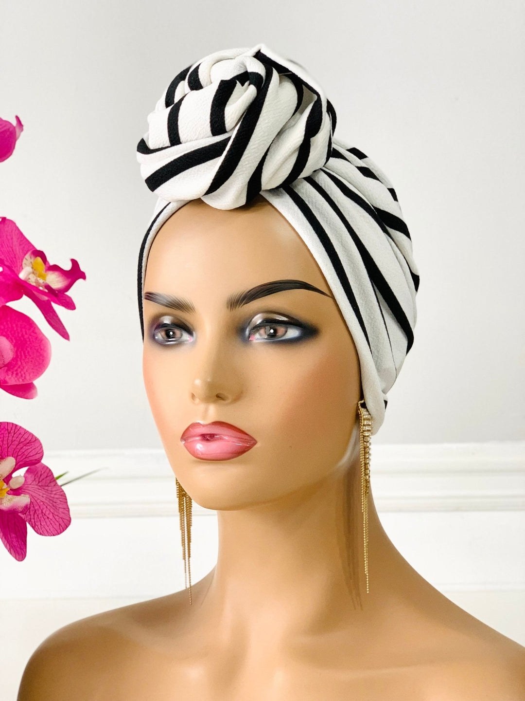 Flower-Design Turban - Stylish women's headwrap